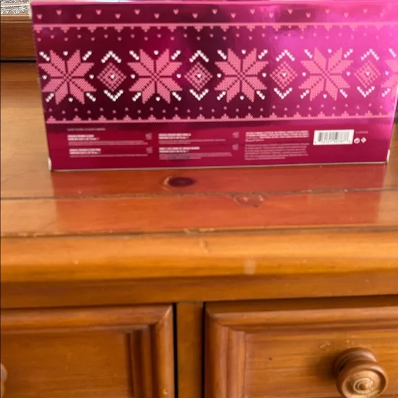 Ariana Grande Perfume Set - Picture 4 of 5